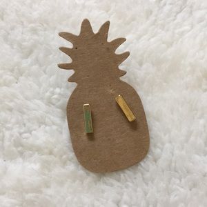 🆕 Dainty Bar Gold Stud Earrings